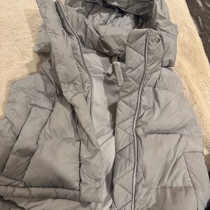 Lulu Lemon Gray Quilted Puffer Vest